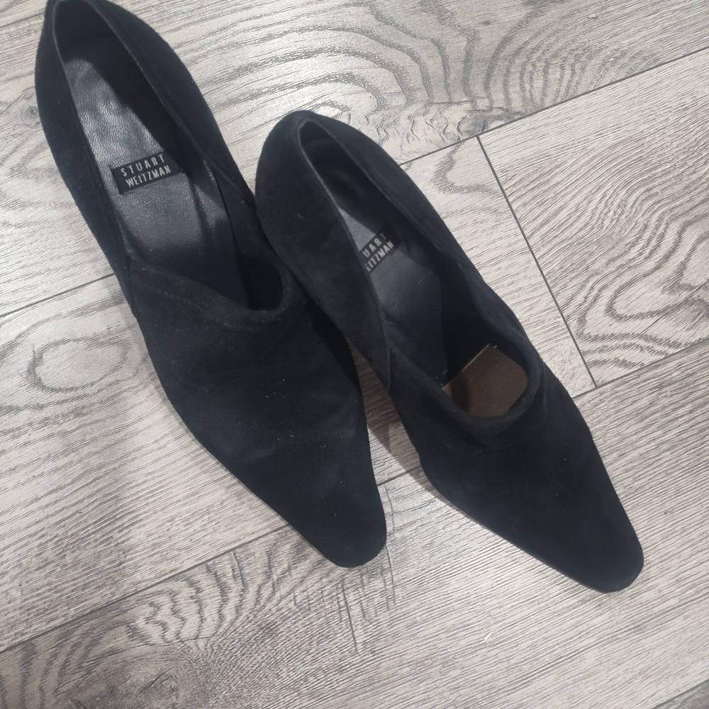 Stuart Weitzman Black Suede Pointed Pumps